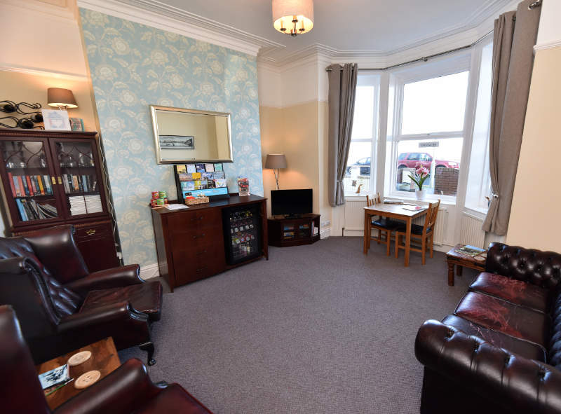 Phoenix Court Scarborough Guest Lounge